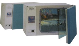 電熱恒溫培養(yǎng)箱